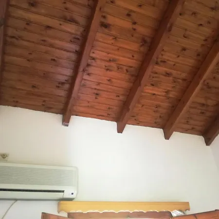 2 Bedrooms House With Sea View And Enclosed Garden At Politika